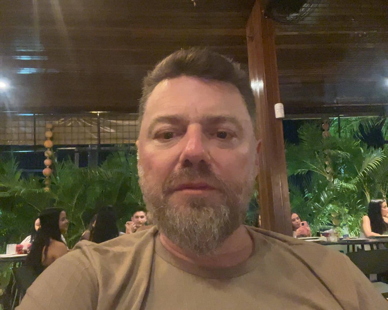 Selfie original de Flavio, tirada no restaurante